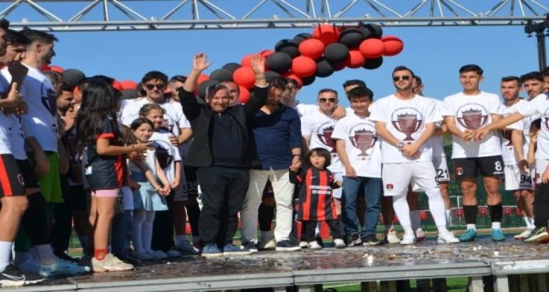Şampiyon Takım Ligde Çekilme Kararı Aldı