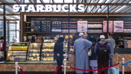 Starbucks’ta Kıyafet İsyanı