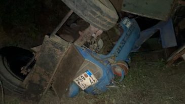 Sürdüğü traktörün altında kalarak hayatını kaybetti