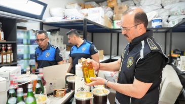 Tarihi Geçmiş Ürünlere Yeni Etiket Bastılar