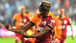 Tarihi rekor kıran Victor Osimhen’den duygusal Jardel mesajı: Bu an bana ait olabilir ama temeli sana ait