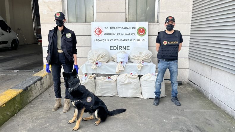 Televizyon Ünitesinde Uyuşturucu Yakalandı: 50 Kilo