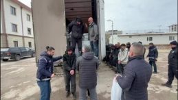 TIR’daki Gizli Bölmeden Onlarca Göçmen Çıktı