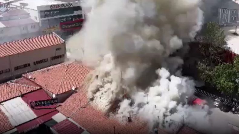 TOMA ve Havalimanı İtfaiyesi Müdahale Etti: 20 Dükkan Zarar Gördü