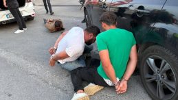 Trafikte Makas Atıp Polise Saldırdılar