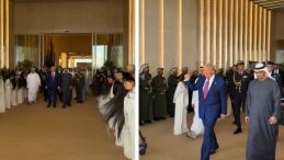 Trump BAE’de böyle karşılandı