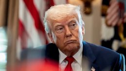 Trump, Yabancı Filmlere Yüzde 100 Gümrük Vergisi Uygulama Kararını Açıkladı