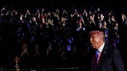 Trump’tan Üniversitede Propaganda Konuşması
