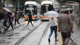 Türkiye’yi Hafta Sonu Serin ve Yağışlı Hava Bekliyor