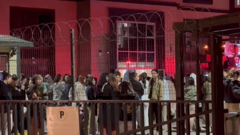 Tuzla’daki Öğrenci Yurdunda Yangın Paniği