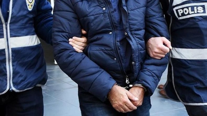 Uyuşturucu Baskını: İlkadım’da Binlerce Hap ve Ruhsatsız Silahlar Ele Geçirildi