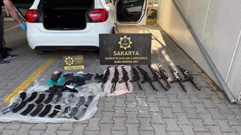 Uyuşturucu İddiası, Ancak Araçta Cephanelik Bulundu