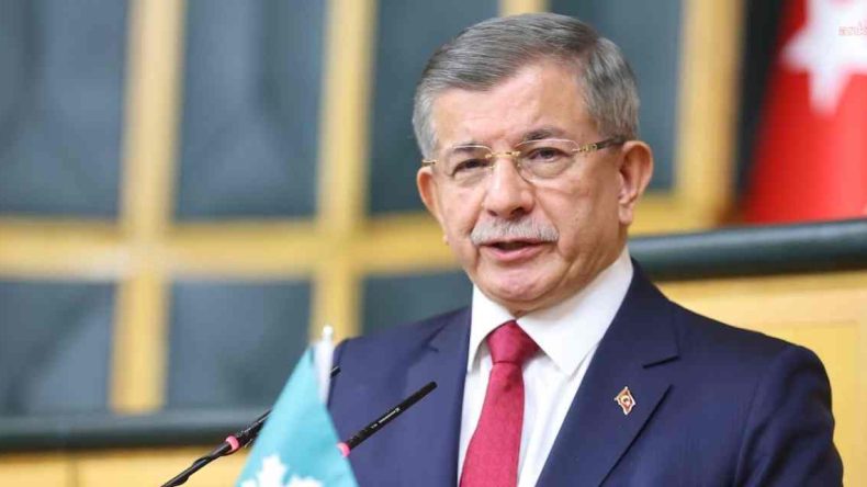 Vekilleri AKP’ye Geçen Davutoğlu’ndan ‘Küçük Hesaplar’ Eleştirisi
