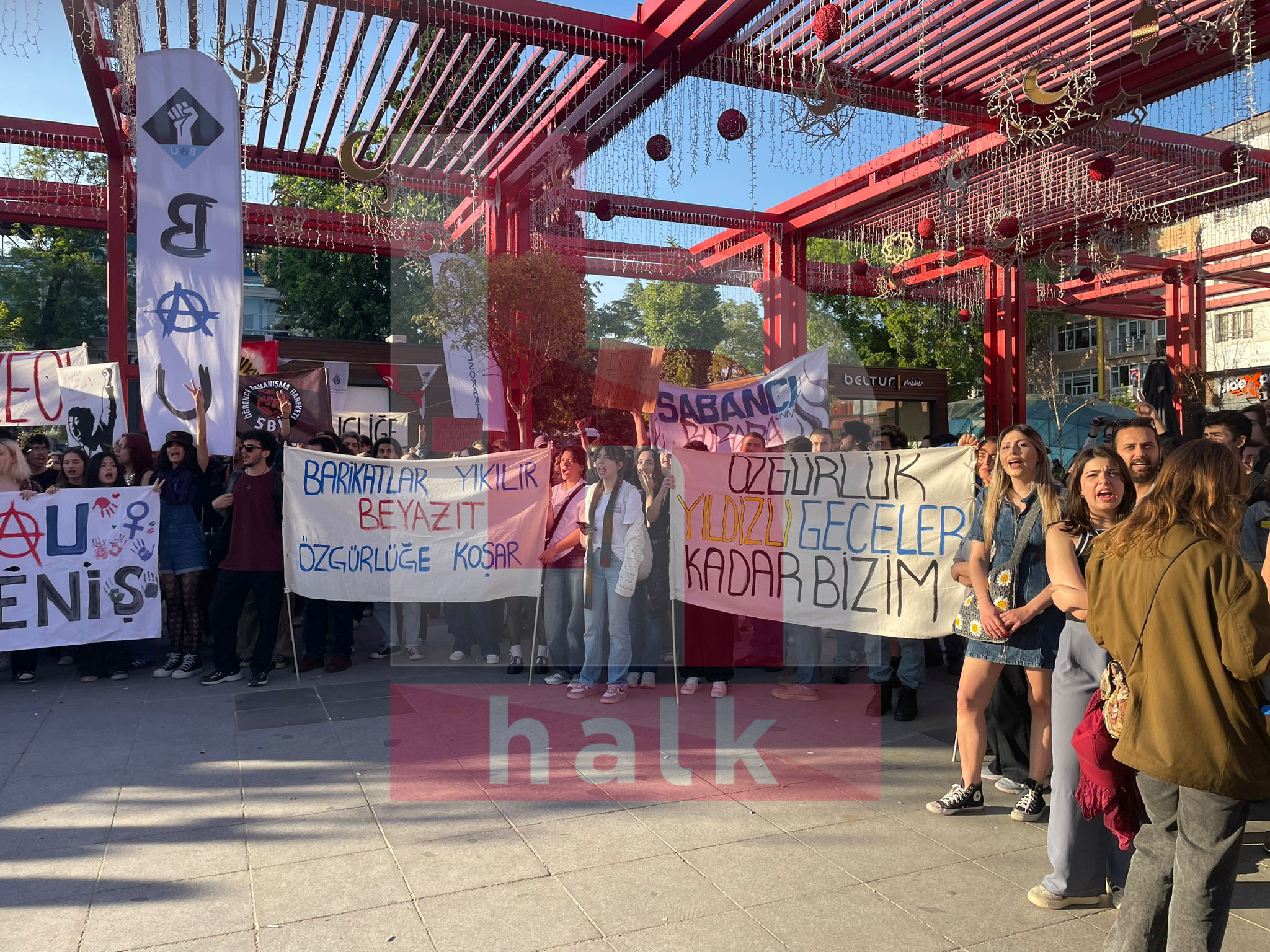 Eylem anından bir görüntü