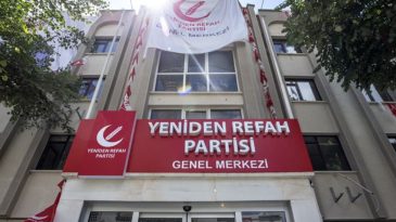 Yeniden Refah Partisi’nde İstifa Silsilesi Devam Ediyor!