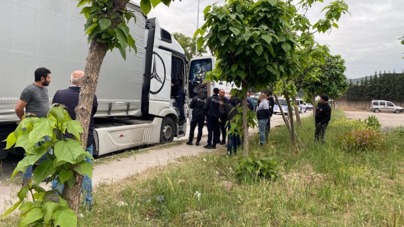 Yük Teslimatında Şok: TIR’ında Asılı Halde Ölü Bulundu