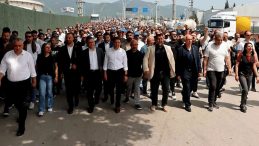 Yüzde 35 zam yetersiz, yüzde 70 talep ettiler, yolu kapattılar