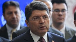 Zafer Partisi’nin Sırrı Süreyya Önder Paylaşımlarına Soruşturma