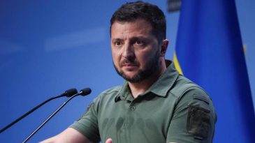 Zelenski: Rusya’yı Kimin Temsil Edeceğini Görmek İstiyorum