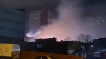 Zeytinburnu’ndaki Sanayi Sitesinde Yangın Çıktı
