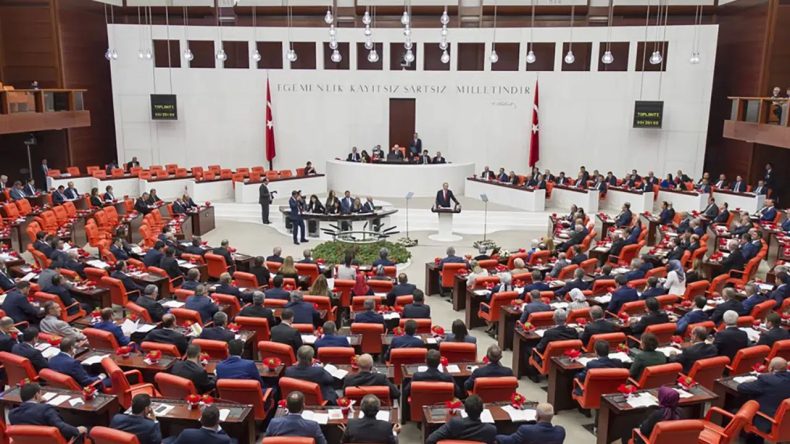 10. Yargı Paketi Meclis’ten Geçti: 19 Bin 800 Mahkuma Tahliye Yolu Açıldı