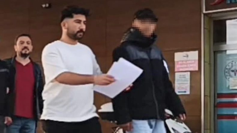 16 Yaşındaki Genç, Tartışma Sonucu Bıçakla Yaraladı