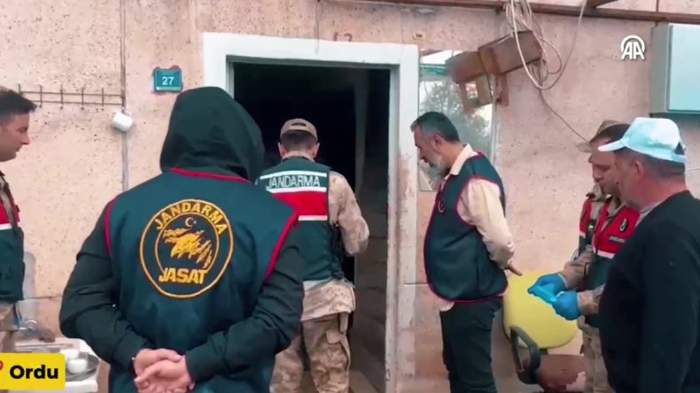 16 Yıl Önce İşlenen Cinayetin Sırrı Ortaya Çıktı!
