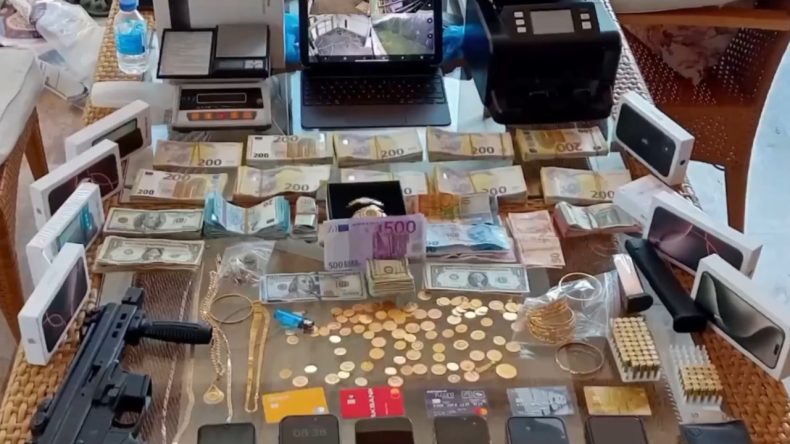 2 Milyarlık Hesap Hareketliliği Tespit Edildi: Yüzlerce Kişiyi Dolandırmışlar