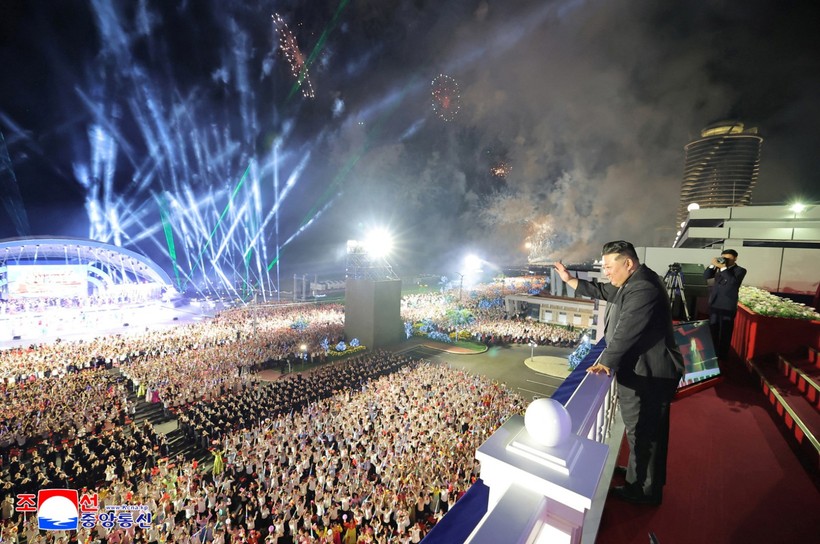 Kim Jong Un tatil beldesinin açılışında