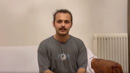 40 gündür ev hapsinde: ‘Nedenine ilişkin hiçbir gerekçe yok’