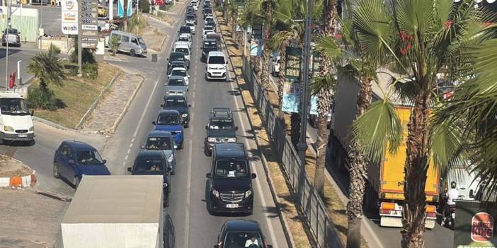 Kuşadası araç yoğunluğu