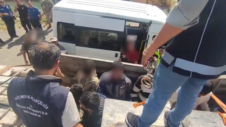 51 İlde Göçmen Kaçakçılarına Operasyon