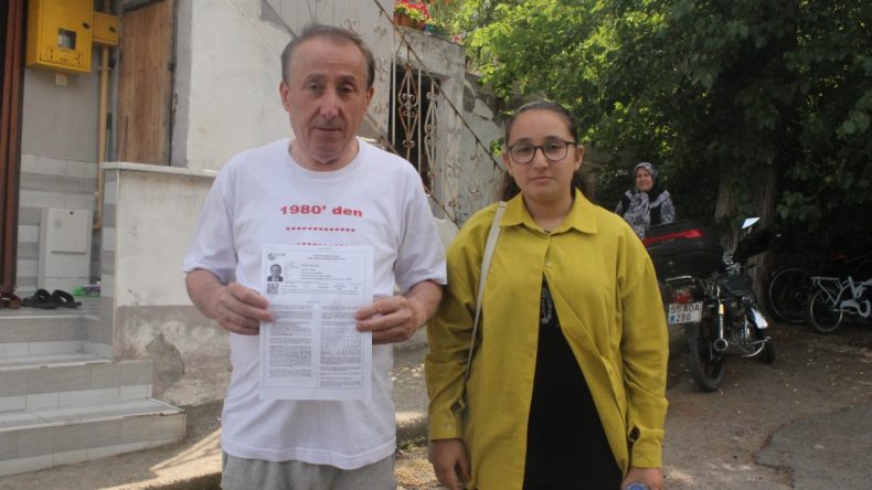62 Yaşında 44. Kez Sınava Girdi