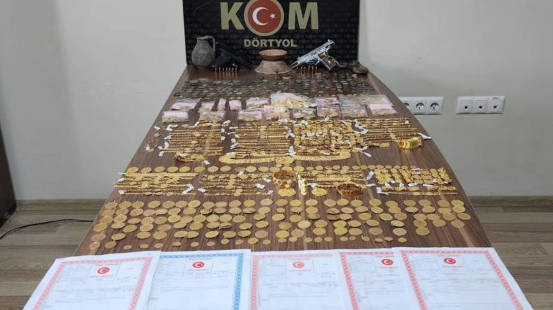 ‘Altın’ Diye Satıyorlardı! Gerçek Ortaya Çıkınca 5 Kuyumcu Gözaltına Alındı