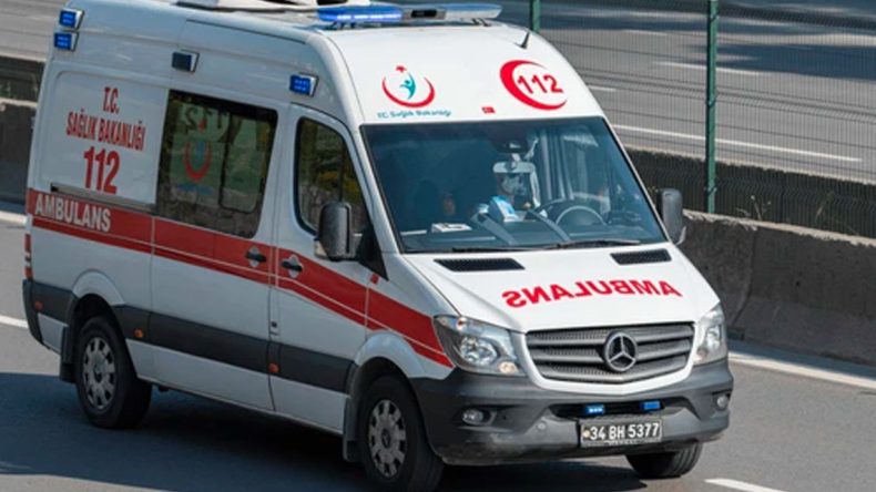 Ambulans Şarampole Devrildi