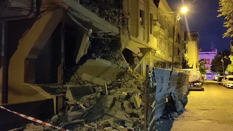 Avcılar’da 6 Katlı Bina Kısmen Çöktü, Çevresindeki Binalar Tahliye Edildi
