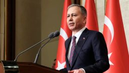 Bakan Yerlikaya’dan Bayram Tatili Dönüşüne Trafik Uyarıları