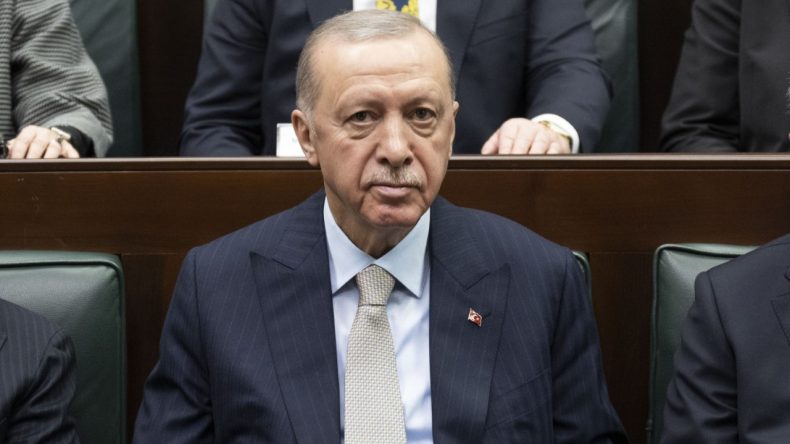 Başkanlığın Yedinci Yılında AKP'den 'Erdoğan' Açıklaması: Görev Süresi Uzatılacak mı?