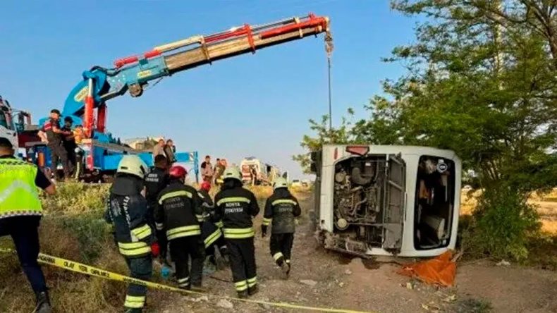 Bayram Sabaha Konya’da Otobüs Kazası: 1 Kayıp, 26 Yaralı