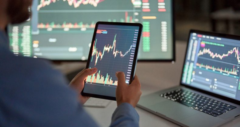 Borsa Füzelerle Dalgalanmaya Devam Ediyor