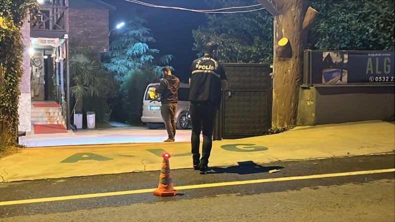 Bungalovda Kanlı Gece