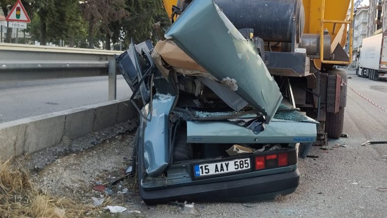 Burdur’da Korkunç Kaza: Oğul Hayatını Kaybetti, Baba Yaralandı