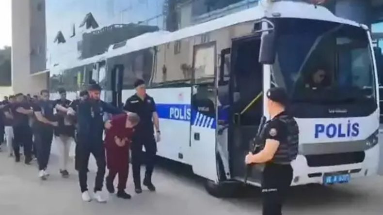 Bursa’da Dolandırıcılara Büyük Darbe! Çok Sayıda Gözaltı Var
