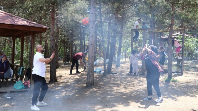 Çamlık Milli Parkı Bayramda Piknikçilerle Dolu