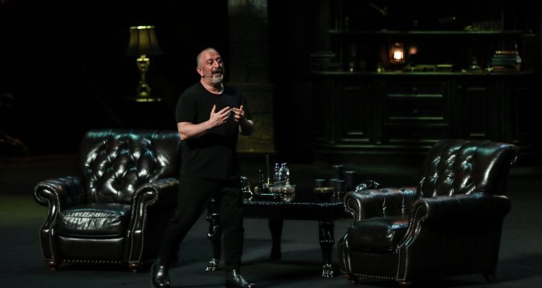 Cem Yılmaz’ın Lüks Tutkusu Gündeme Geldi
