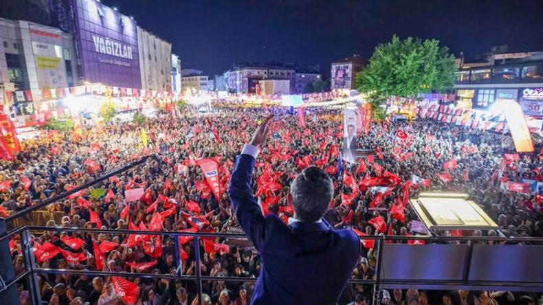 CHP, Avcılar Mitingini Ferdi Zeyrek’in Vefatı Nedeniyle Erteledi