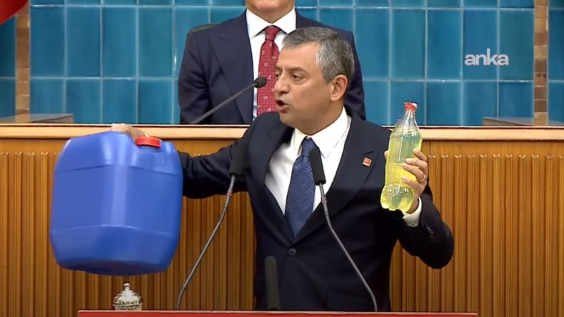 CHP Lideri Mazotla Kürsüde