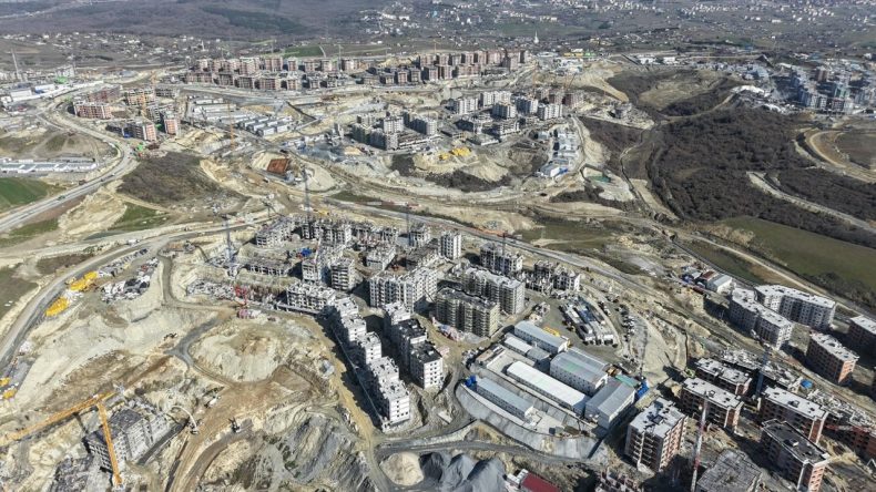 CHP'li Zeybek: 'Yenişehir' ile 180 milyar dolar yandaşlara gidecek