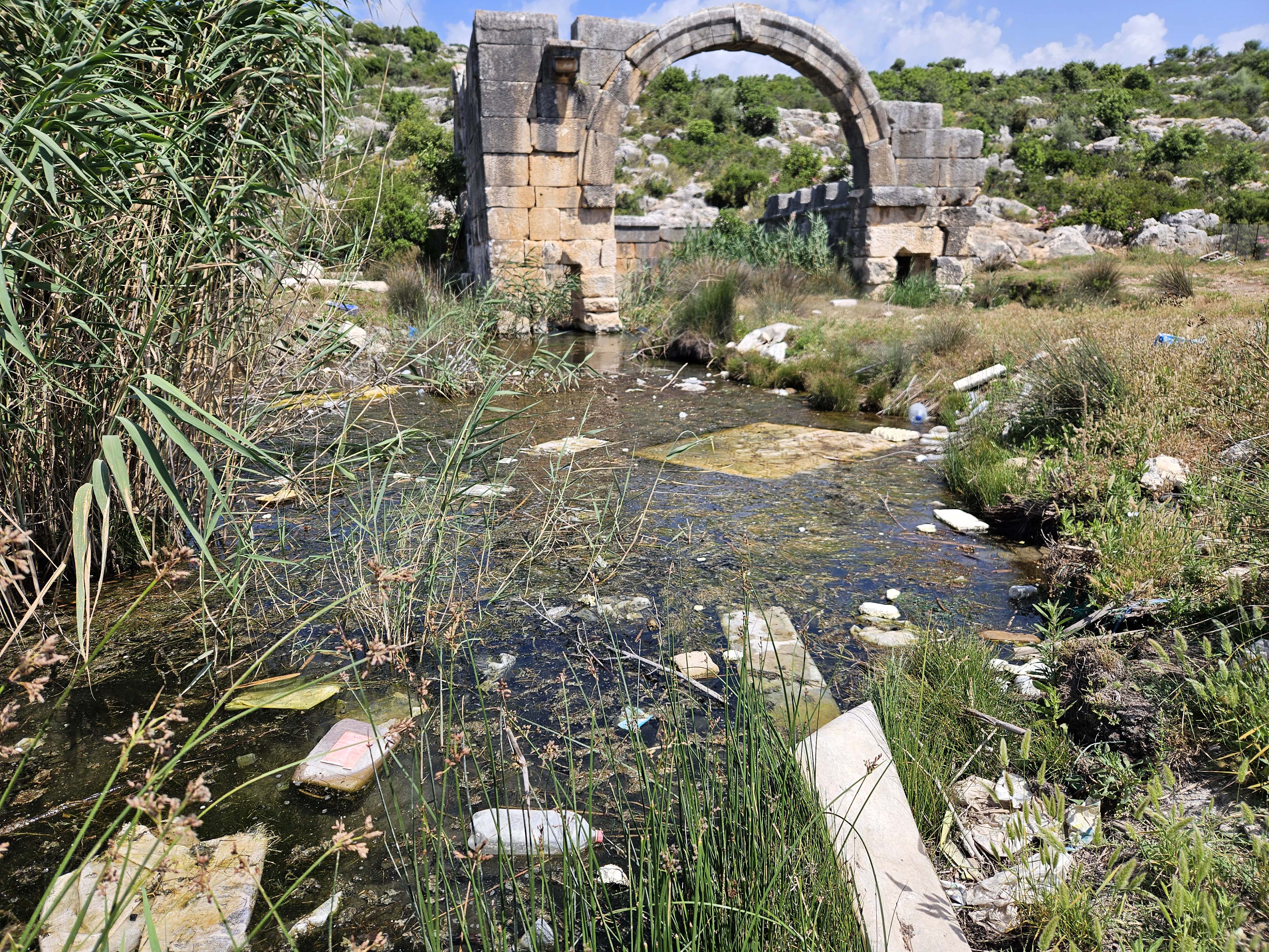 Kutsal Çeşme İç Görünümü