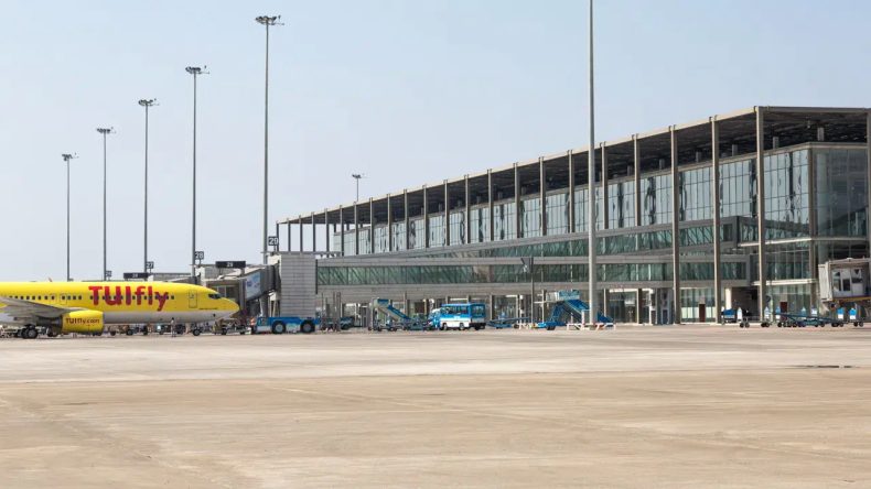 Dalaman Havalimanı’nda Pistte Çatlak Belirlenmesi, Uçuşlar Geçici Olarak Durduruldu